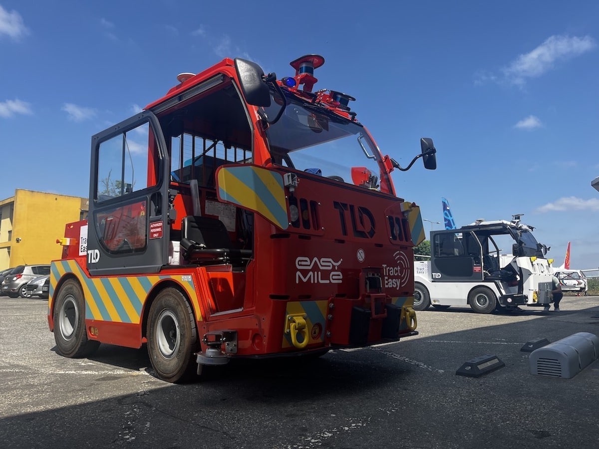 Driverless tow tractors for lean and efficient logistics