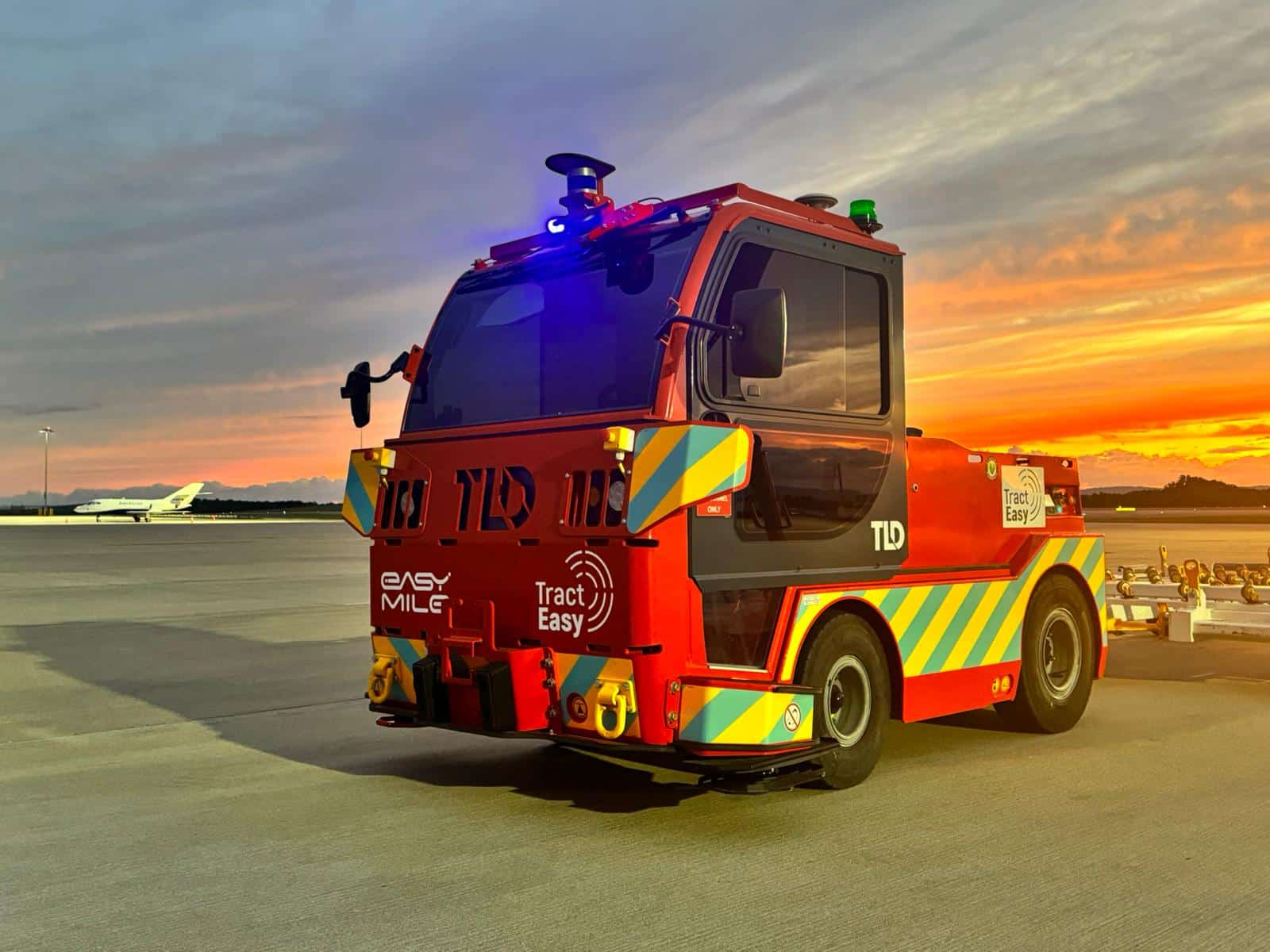 Autonomous Tow Tractor Deployed at Greenville-Spartanburg International Airport